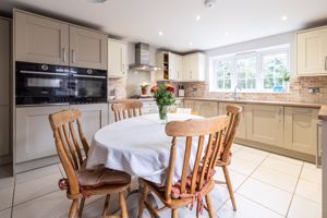Kitchen/Diner- click for photo gallery
